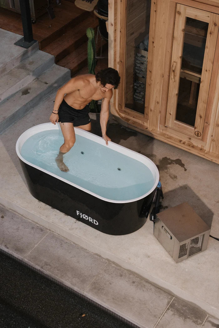 FjØRD Lux Cold Plunge