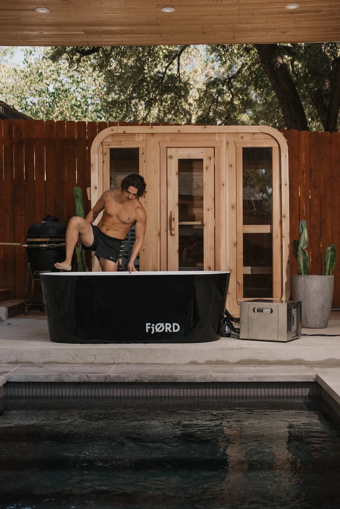 FjØRD Lux Cold Plunge